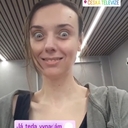 Posílám pozdravy z natáčení 🎬✨Moc se těším na spolupráci s režisérem Janem Hřebejkem😍 Seriál Na tělo - Česká televize #janhrebejk #ceskatelevize #eliskasladeckova #serial #nataceni #herecka #herectvi #umeni #shooting #actress #tv #tvserial #fyp #produkce #praha #fyppp #fypage  #fypシ゚viral #fypシ #fypシ゚ #fypviral  #fypシ゚viralシ2025 #acting #actresslife #best #dream #love #performer #acting #natelo